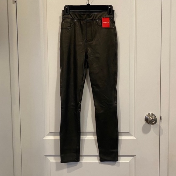 Spanx Leather-Like Ankle Skinny Pant - Picture 3 of 4